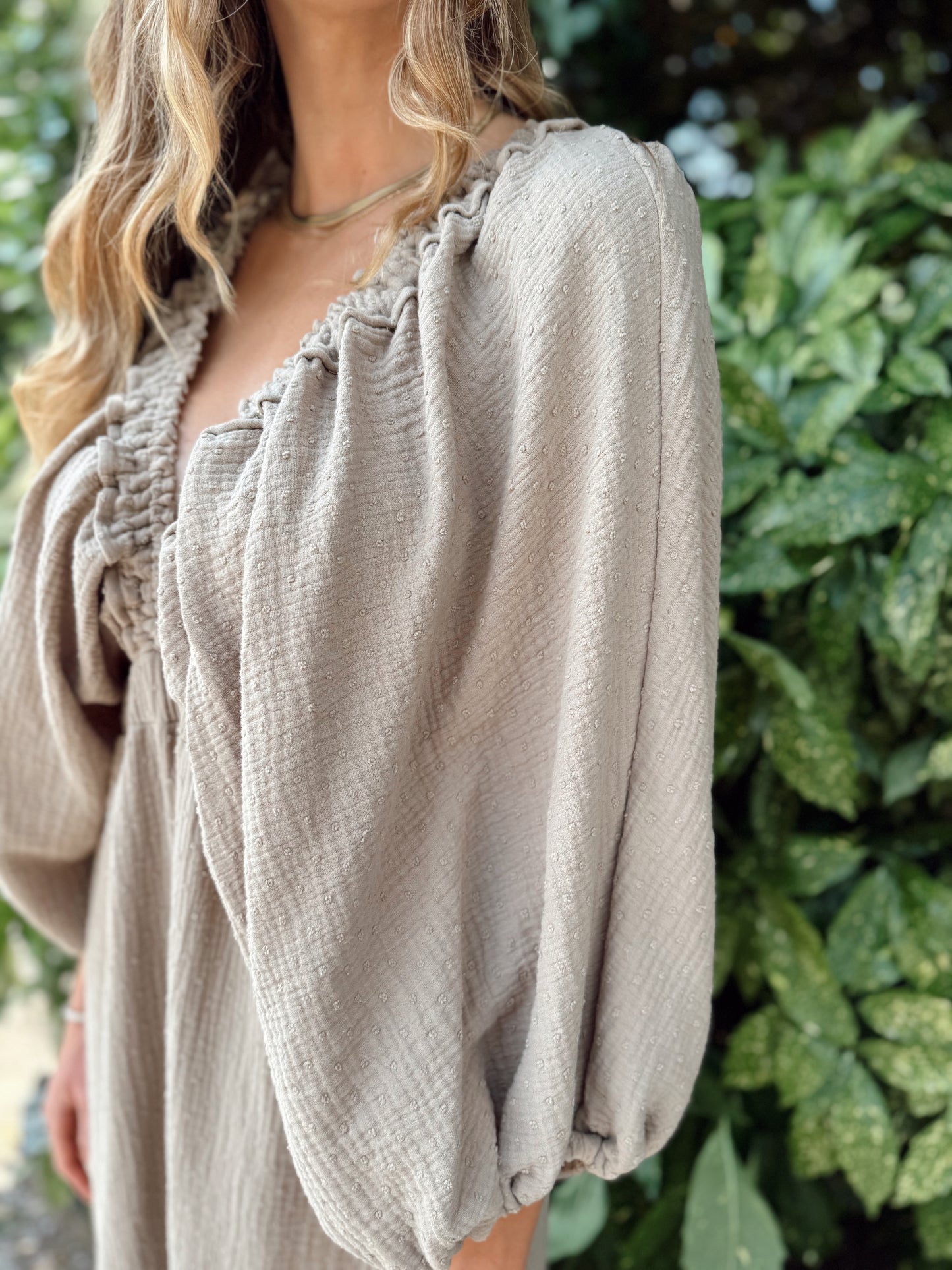 Pulse lepršava haljina – bezvremenska elegancija i ljetna lakoća