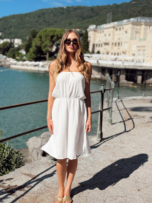 Pulse haljina bez naramenica - minimalizam i senzualnost u jednom